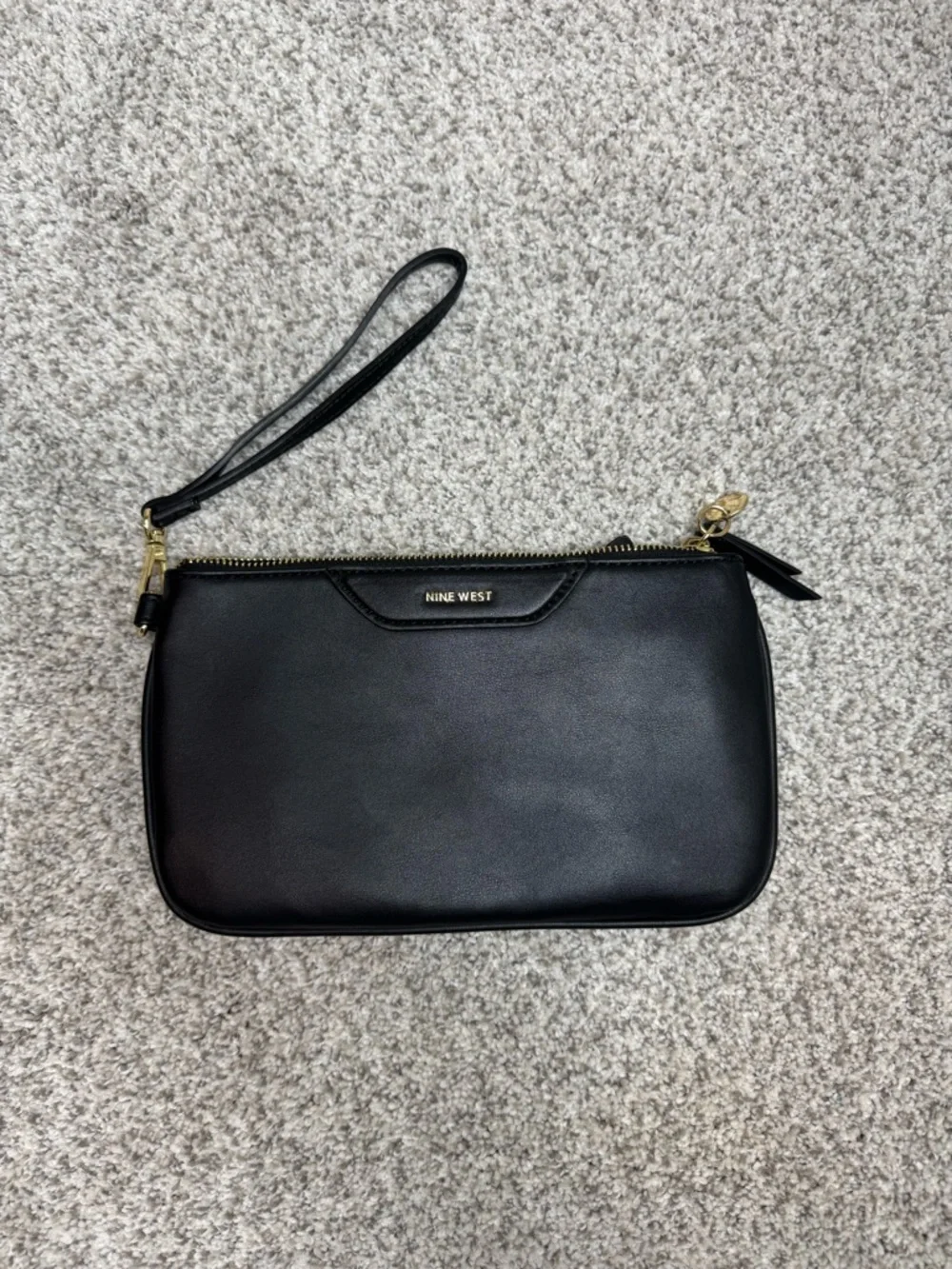 Nine West Black Vegan Leather Wristlet Clutch Bag Gold Hardware Minimalist Chic